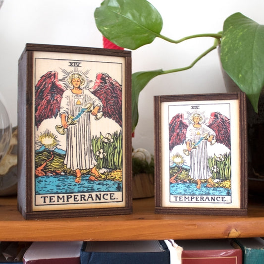 Tarot - 14 Temperance Full Color Stash Box: 4" x 6"